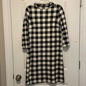 100% cotton Talbots black and white checkered knee length dressbutton down neck.